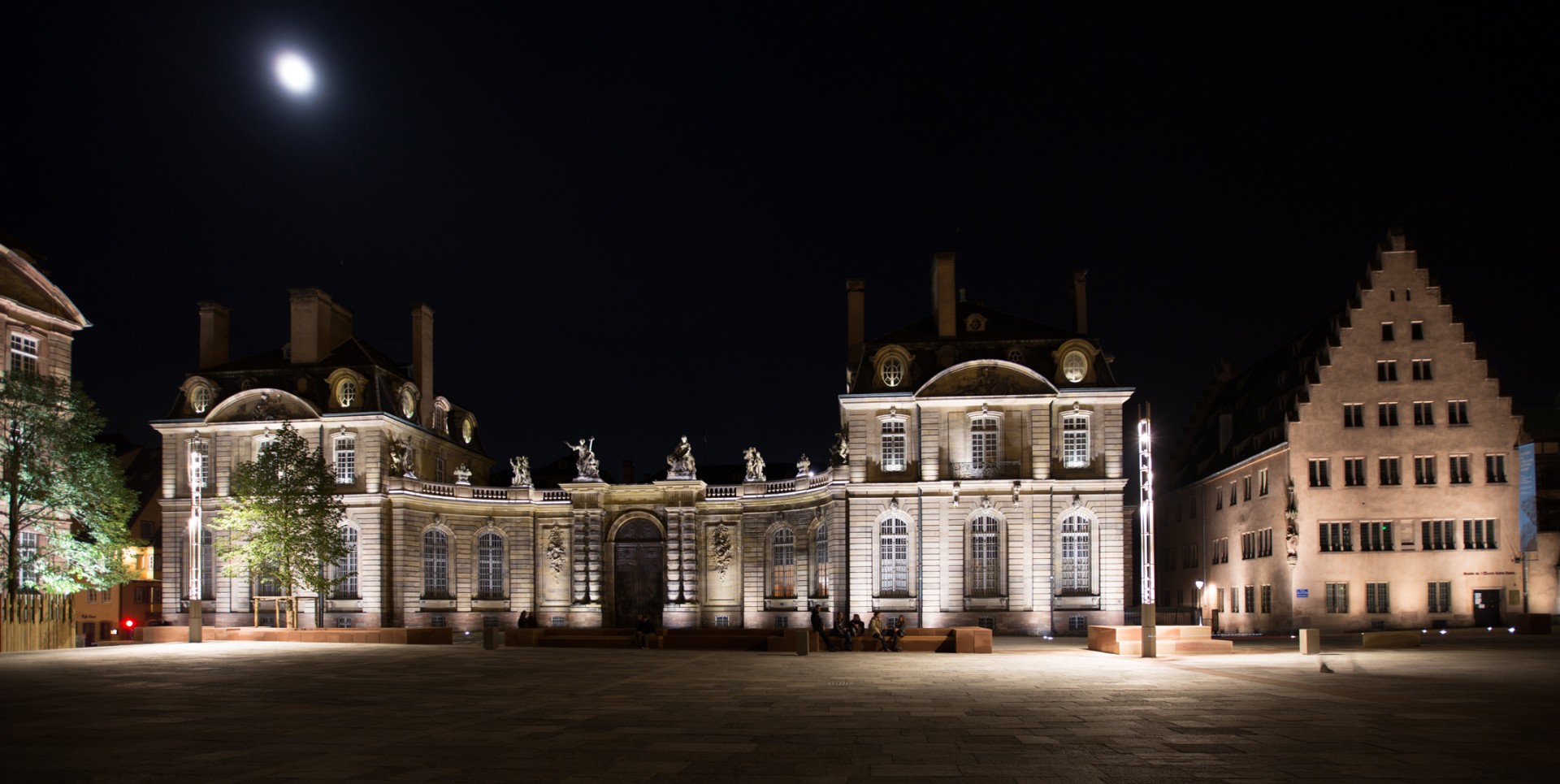 Acte-Lumiere-Strasbourg-Place-chateau-06-eclairagiste