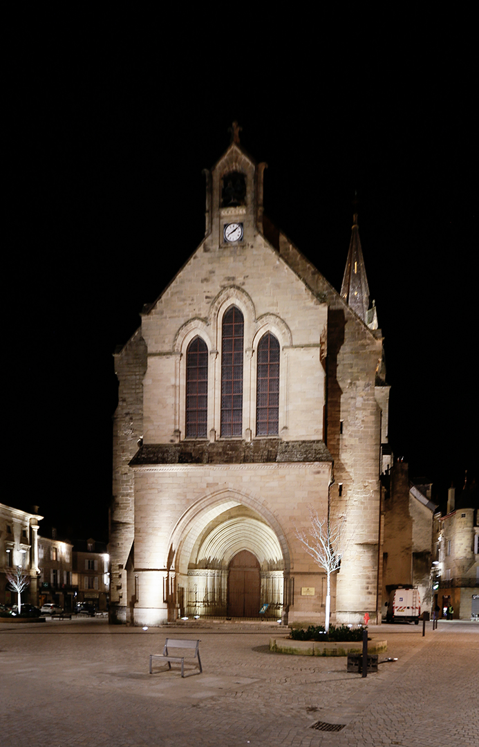 Acte-Lumiere-Brive-Abords-collégiale-02-conception-lumiere