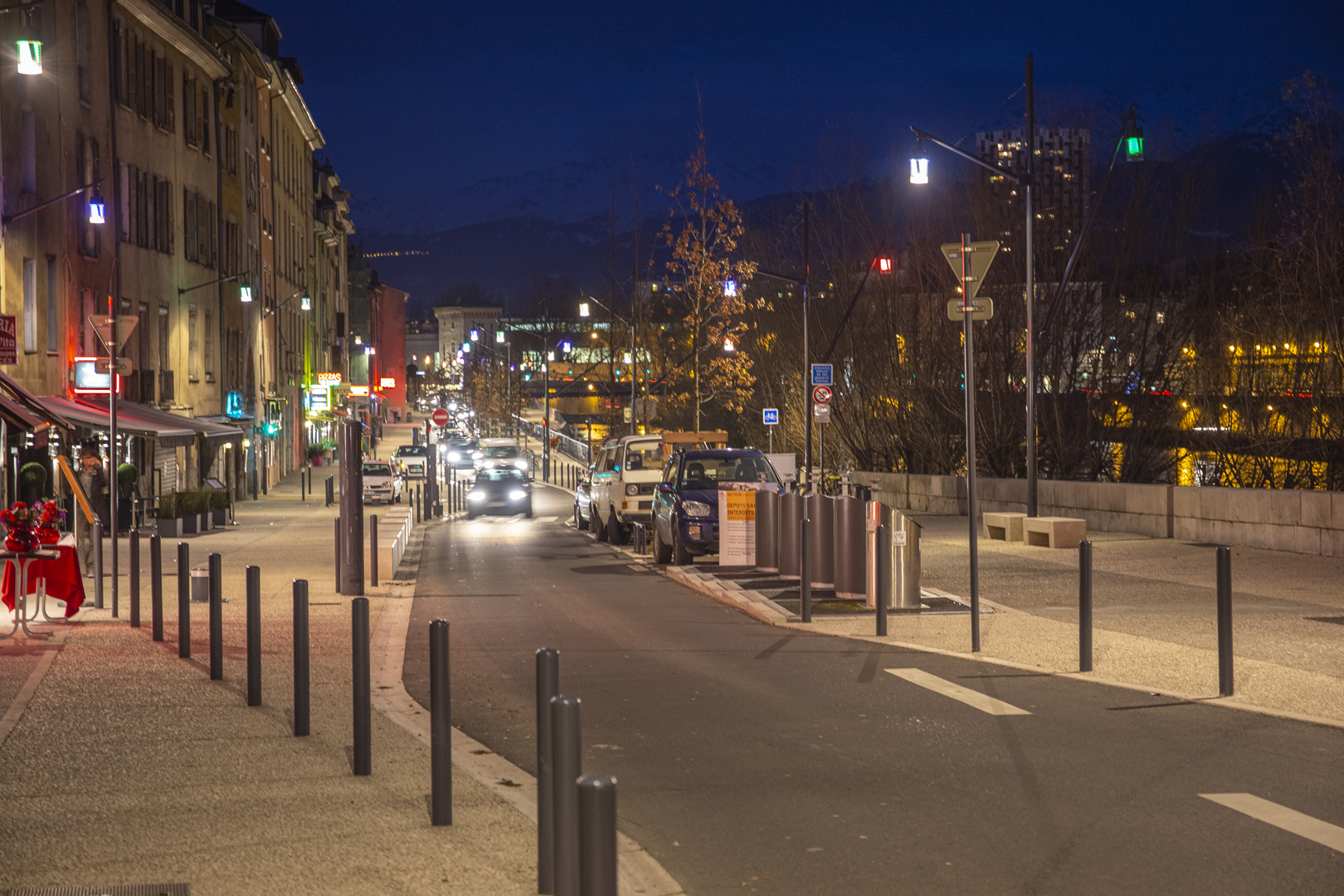 Acte-Lumiere-Grenoble-Quais-01-eclairagiste