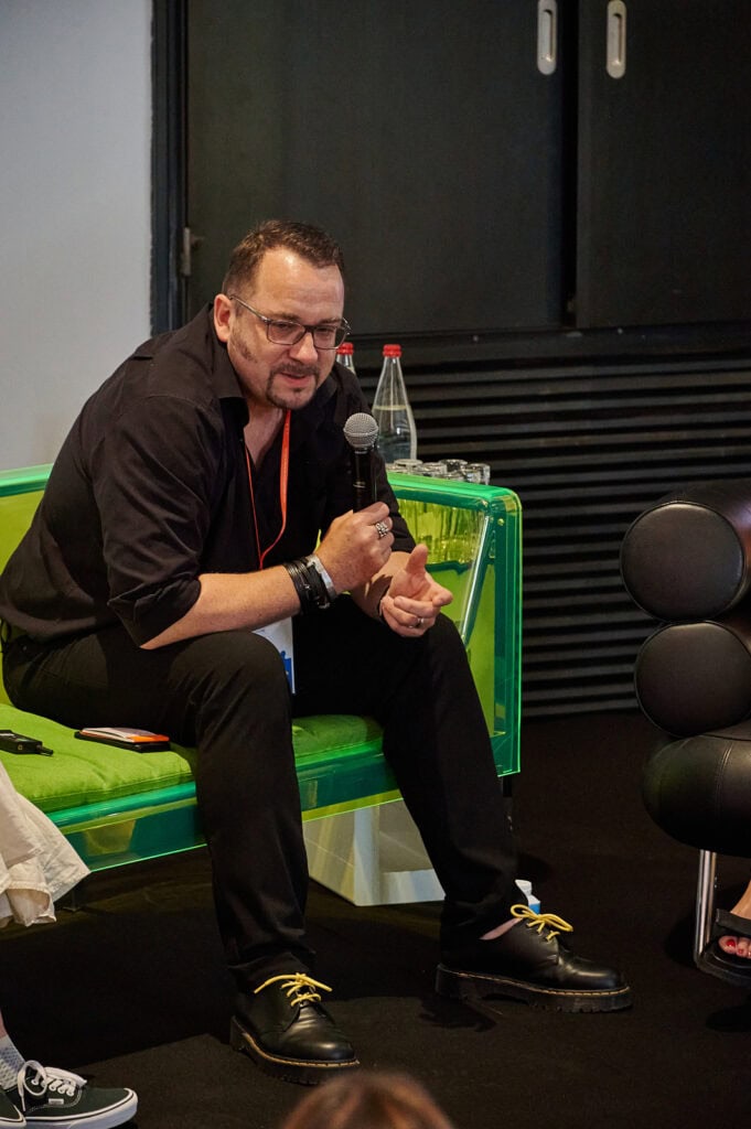 Jean-Yves Soetinck, concepteur lumière de L'Acte Lumière, en intervention aux Heureuses Coïncidences HC16 à Lézigno
